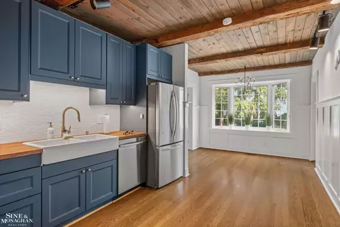 Kitchen - 357 Roosevelt Pl, Grosse Pointe, MI 48236 photo 1 of 6
