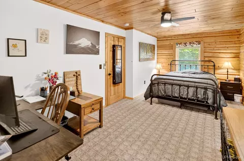 Bedroom - 1223 Cooper Lk, Ishpeming, MI 49849 photo 1 of 4