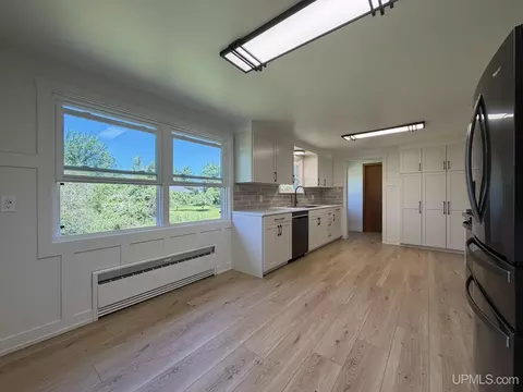 Kitchen - 430 N Main, L'anse, MI 49946 photo 1 of 7