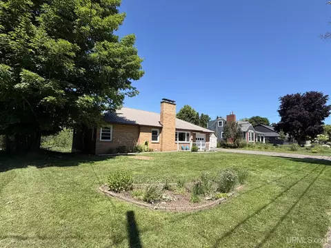 Exterior - 430 N Main, L'anse, MI 49946 photo 6 of 12