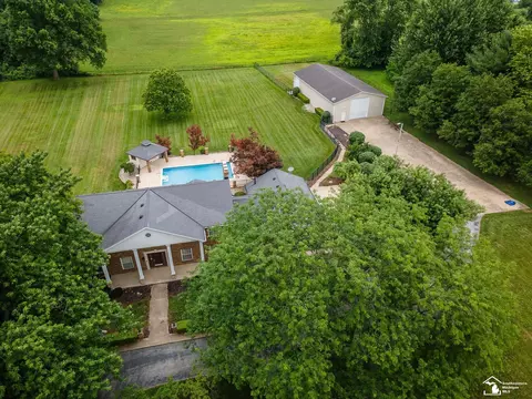 View/Area - 250 E Temperance, Temperance, MI 48182 photo 6 of 6