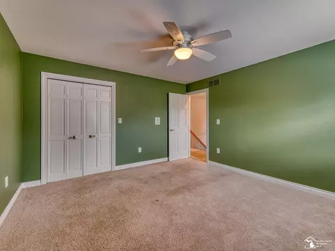 Bedroom - 250 E Temperance, Temperance, MI 48182 photo 5 of 8