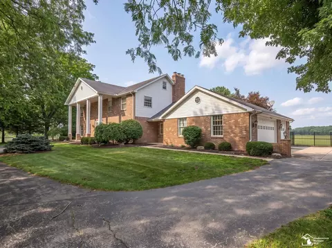 Exterior - 250 E Temperance, Temperance, MI 48182 photo 6 of 21