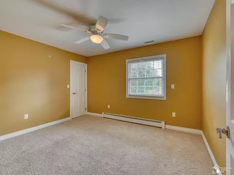 Bedroom - 250 E Temperance, Temperance, MI 48182 photo 2 of 8