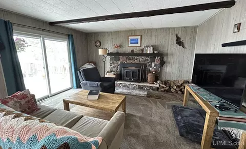 Living - 9237 Silver Riv, Mohawk, MI 49950 photo 2 of 3