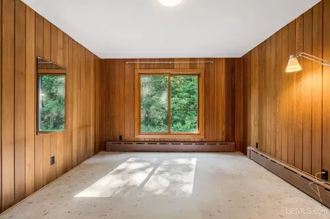 Bedroom - 770 Mather, Ishpeming, MI 49866 photo 5 of 14