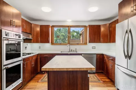 Kitchen - 770 Mather, Ishpeming, MI 49866 photo 4 of 6