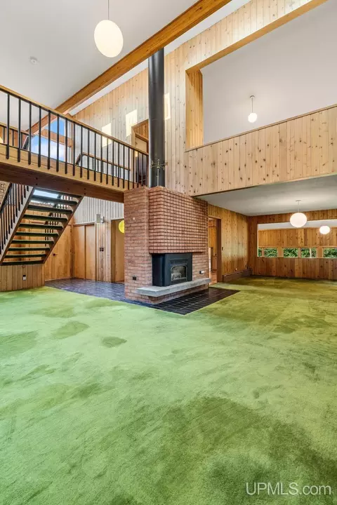 Living - 770 Mather, Ishpeming, MI 49866 photo 11 of 19