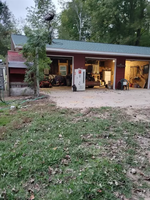 6671 S Graham, Saint Charles, MI 48655