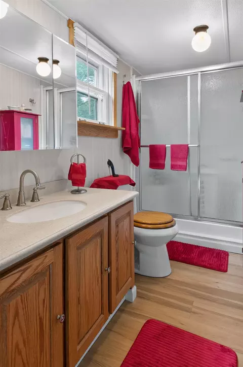 Bath - 4245 Cassidy, Gladwin, MI 48624 photo 2 of 2