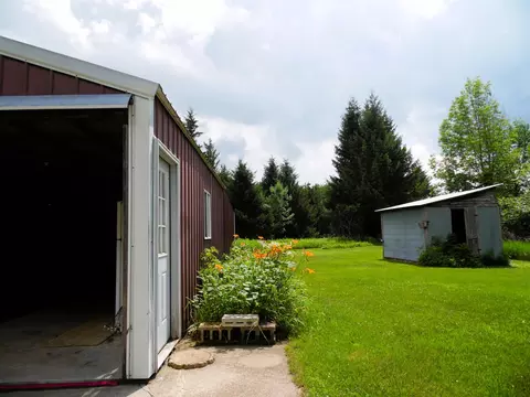 Exterior - 4245 Cassidy, Gladwin, MI 48624 photo 13 of 29