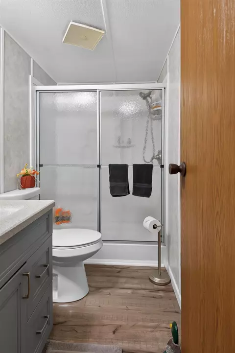 Bath - 4245 Cassidy, Gladwin, MI 48624 photo 1 of 2