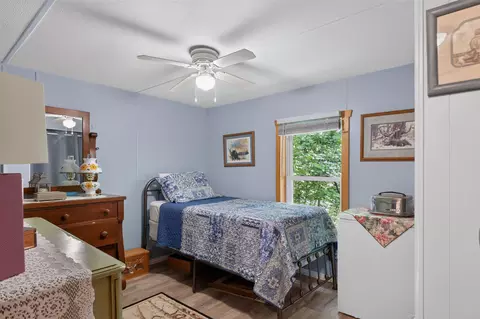 Bedroom - 4245 Cassidy, Gladwin, MI 48624 photo 1 of 4