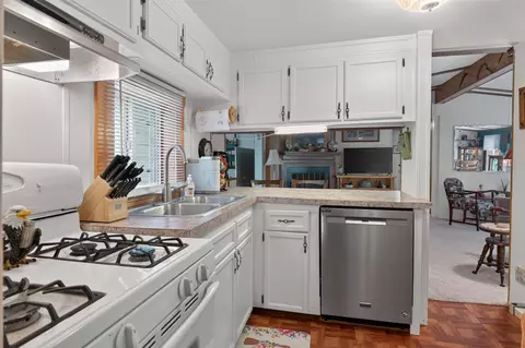 Kitchen - 4245 Cassidy, Gladwin, MI 48624 photo 3 of 3