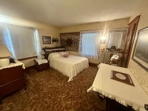Bedroom - 300 W Maple, Gladwin, MI 48624 photo 1 of 4