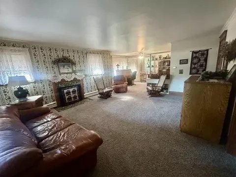 Living - 300 W Maple, Gladwin, MI 48624 photo 2 of 3