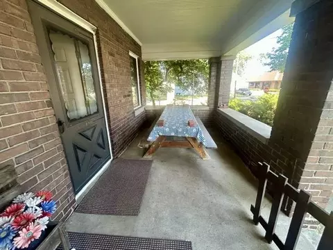Exterior - 300 W Maple, Gladwin, MI 48624 photo 5 of 12