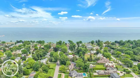 View/Area - 90 Colonial, Grosse Pointe Shores, MI 48236 photo 4 of 4