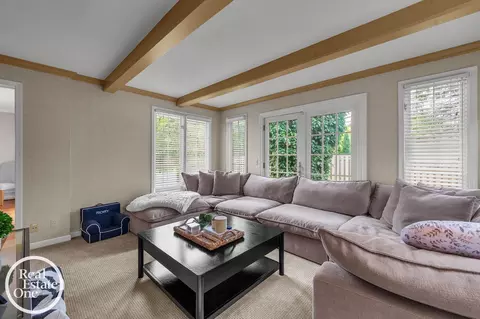 Living - 90 Colonial, Grosse Pointe Shores, MI 48236 photo 5 of 5