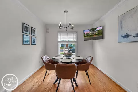 Dining - 90 Colonial, Grosse Pointe Shores, MI 48236 photo 3 of 3