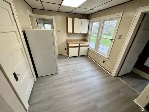 Kitchen - 3042 S Custer, Monroe, MI 48161 photo 1 of 2