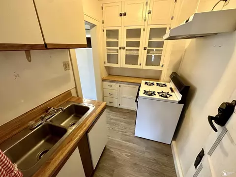 Kitchen - 3042 S Custer, Monroe, MI 48161 photo 2 of 2