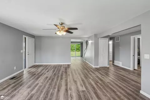 Living - 2127 E Wilson, Clio, MI 48420 photo 4 of 4
