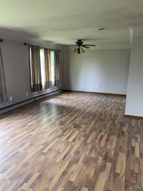 Living - 1032 N Hemlock, Hemlock, MI 48626 photo 2 of 2