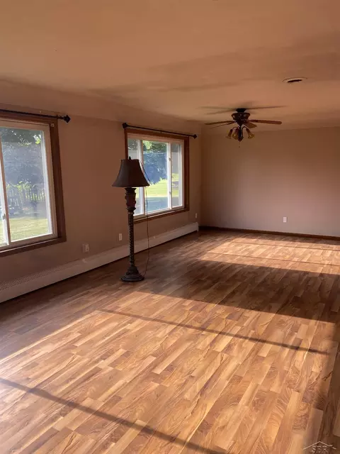 Living - 1032 N Hemlock, Hemlock, MI 48626 photo 1 of 2
