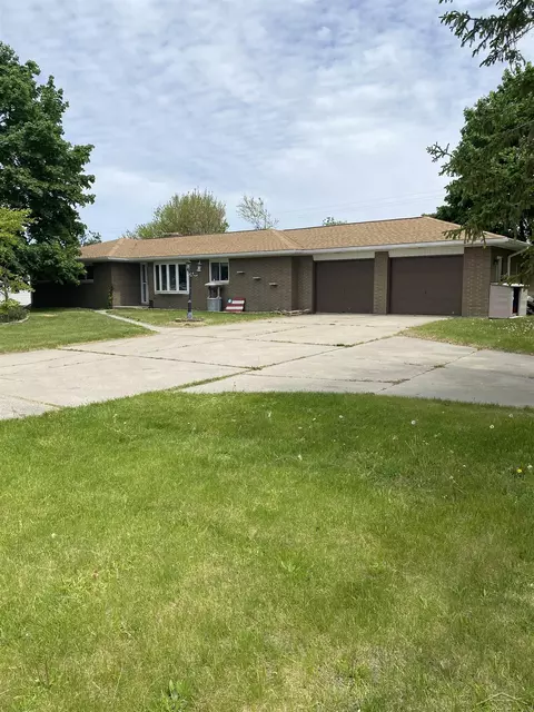 Exterior - 1032 N Hemlock, Hemlock, MI 48626 photo 2 of 5