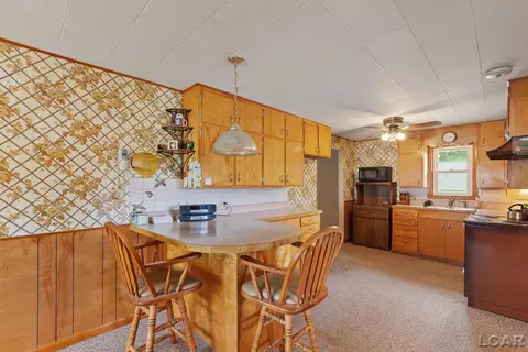 Kitchen - 6565 Winter, Addison, MI 49220 photo 6 of 6