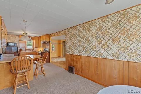 Dining - 6565 Winter, Addison, MI 49220 photo 2 of 6