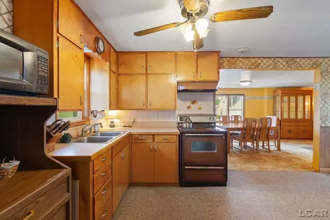 Kitchen - 6565 Winter, Addison, MI 49220 photo 1 of 6