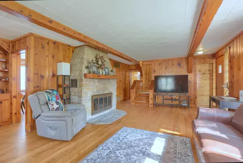 Living - 1945 Saint Clair Blvd, Algonac, MI 48001 photo 2 of 2