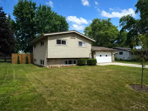 2866 Strieter, Bay City, MI 48706