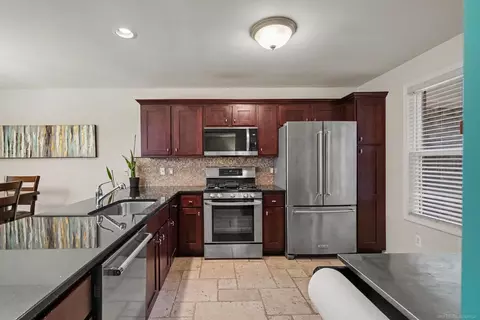 Kitchen - 45658 Rathmore, Macomb, MI 48044 photo 1 of 2