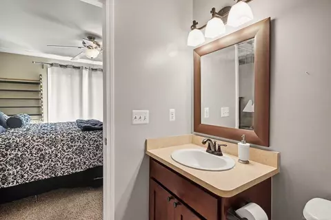 Bath - 45658 Rathmore, Macomb, MI 48044 photo 3 of 4