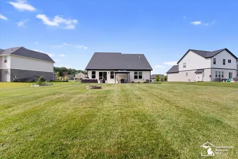 Exterior - 26835 Celtic, Flat Rock, MI 48134 photo 3 of 5