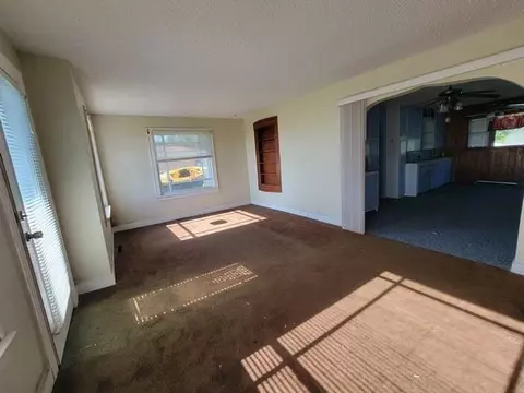Living - 2452 S Nolet, Munger, MI 48747 photo 3 of 6