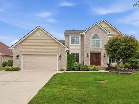 46288 Glen Pointe, Shelby Township, MI 48315