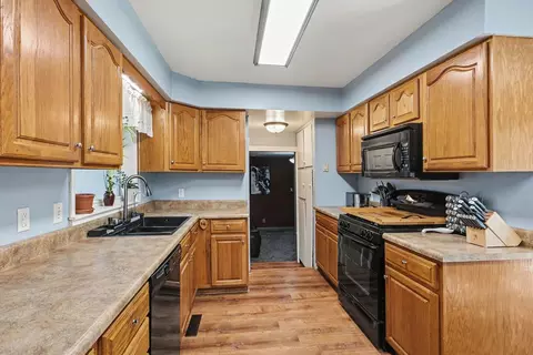 Kitchen - 12933 Gera, Birch Run, MI 48415 photo 1 of 2