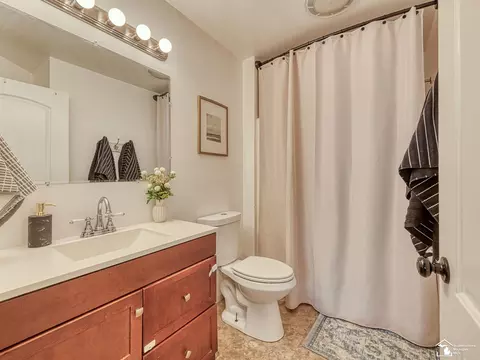 Bath - 7299 Rumford, Temperance, MI 48182 photo 3 of 5