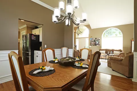 Dining - 48535 Fairmont, Macomb, MI 48044 photo 2 of 6
