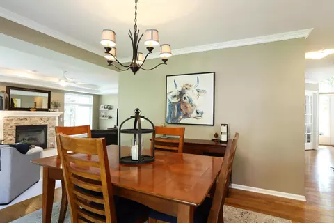 Dining - 48535 Fairmont, Macomb, MI 48044 photo 4 of 6