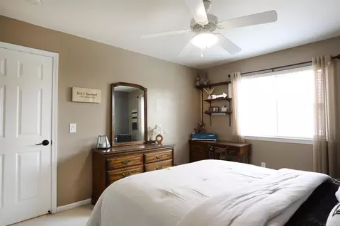 Bedroom - 48535 Fairmont, Macomb, MI 48044 photo 6 of 10