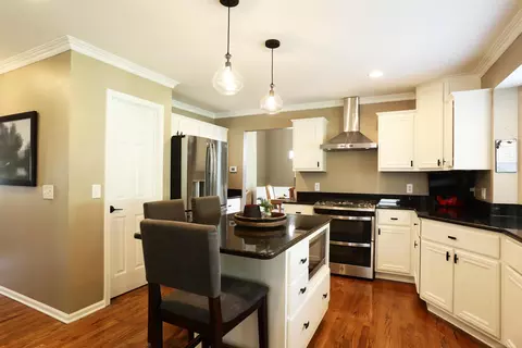 Kitchen - 48535 Fairmont, Macomb, MI 48044 photo 3 of 3
