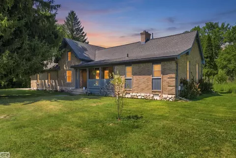 Exterior - 105 3rd, Yale, MI 48097 photo 2 of 11