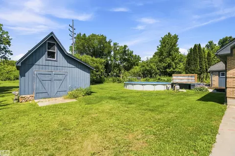 Exterior - 105 3rd, Yale, MI 48097 photo 6 of 11