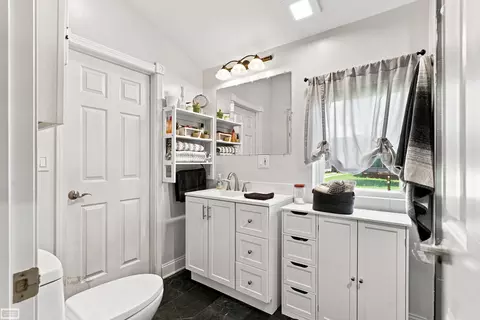 Bath - 105 3rd, Yale, MI 48097 photo 1 of 3