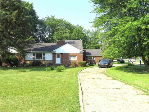 42501 Utica, Sterling Heights, MI 48314